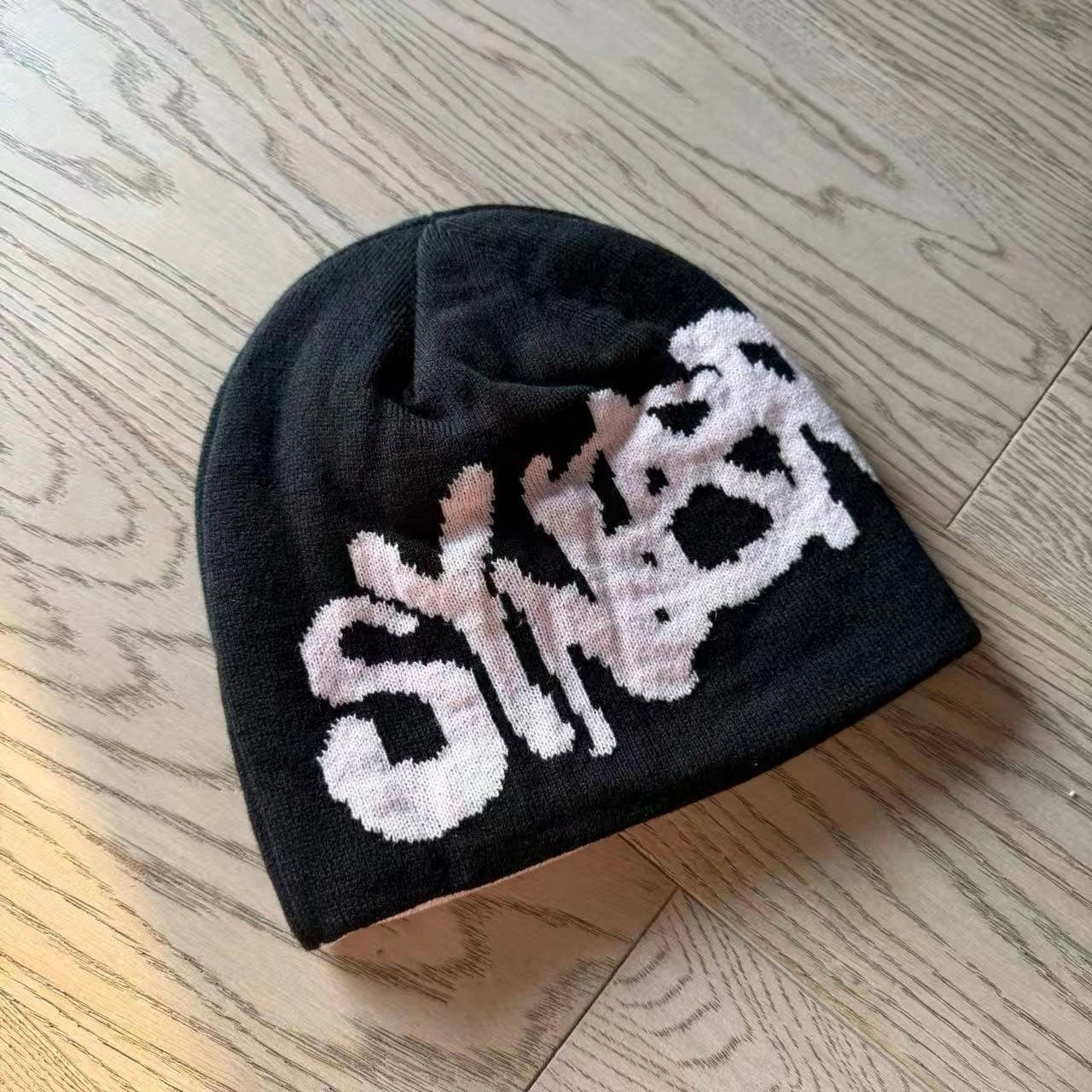 Syna World 'Synarchy' Reversible Beanie