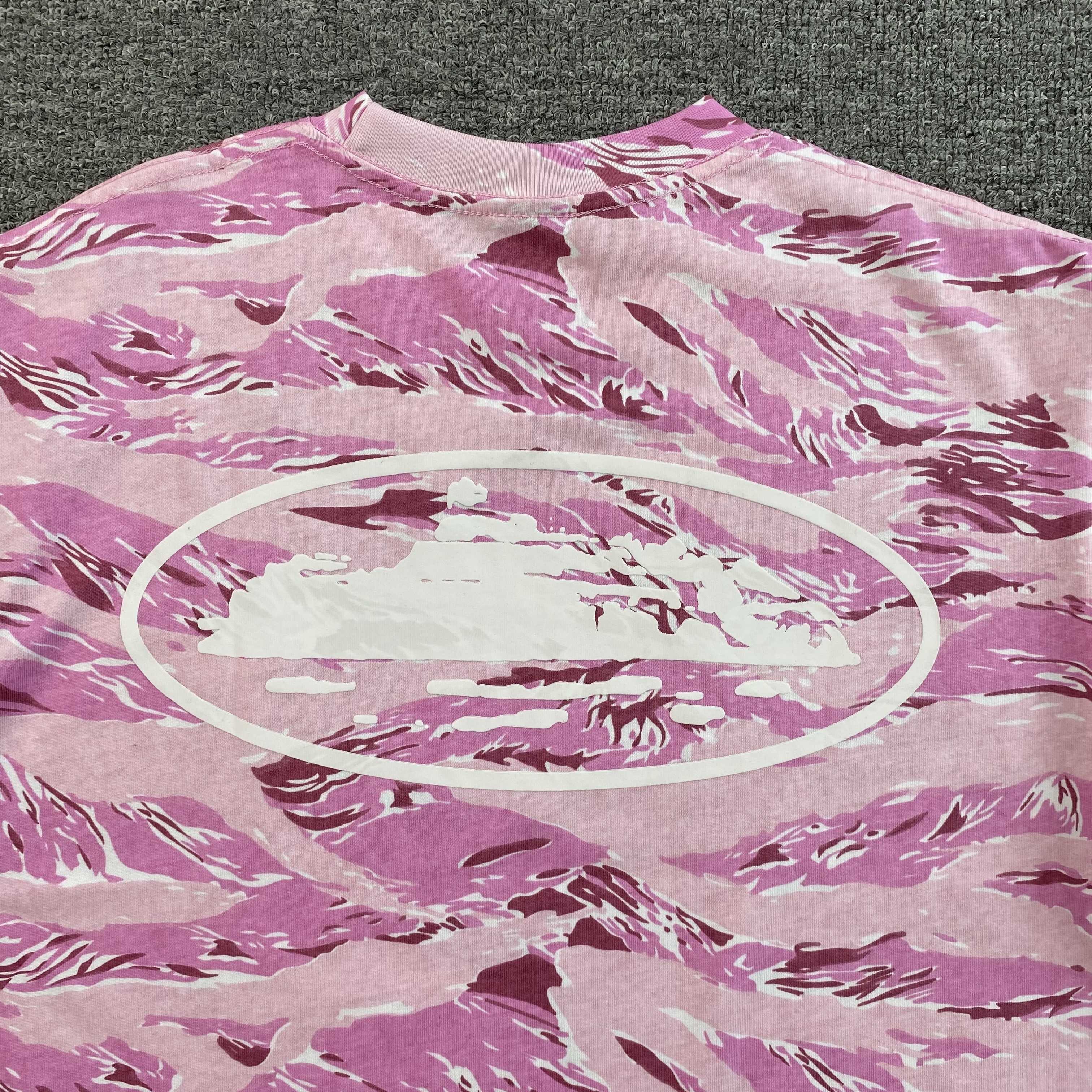 Corteiz Island Puff Print Tee
Pink Tiger Camo