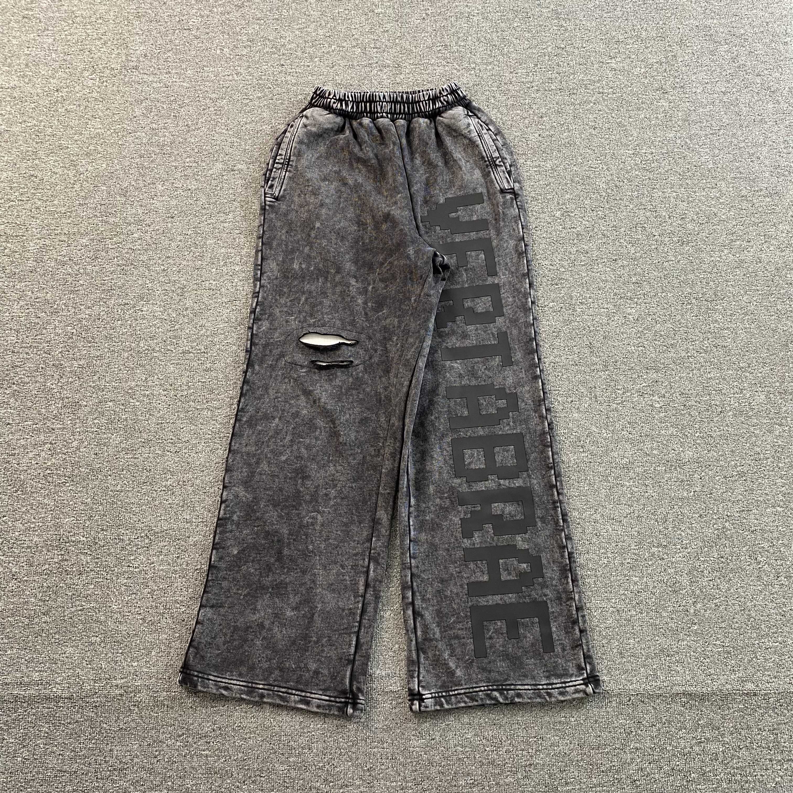 VERTABRAE C20 ASH GRAY SWEATPANTS