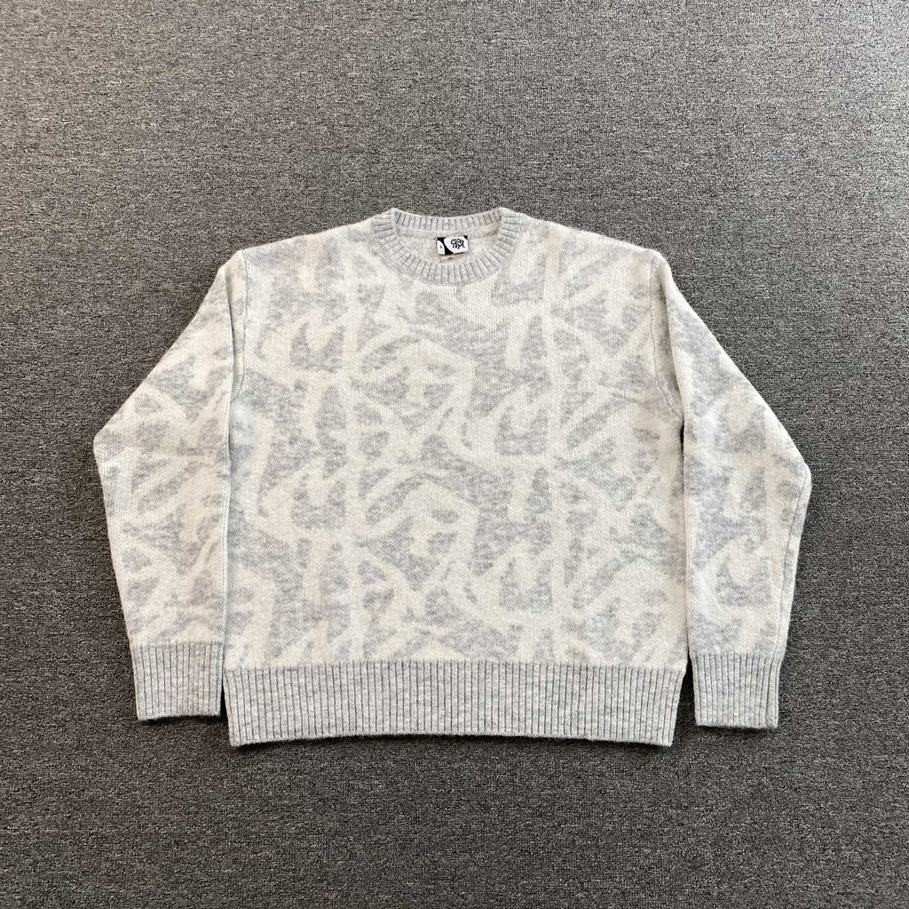 MERTRA ALL OVER ALPACA SWEATER GREY
